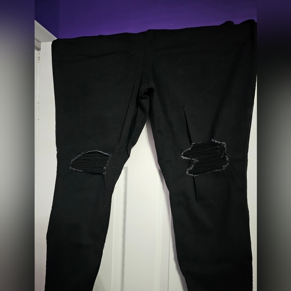 Torrid Jegging Skinny Super Soft Mid-Rise Jean Distressed Tall Inseam - Picture 5 of 5